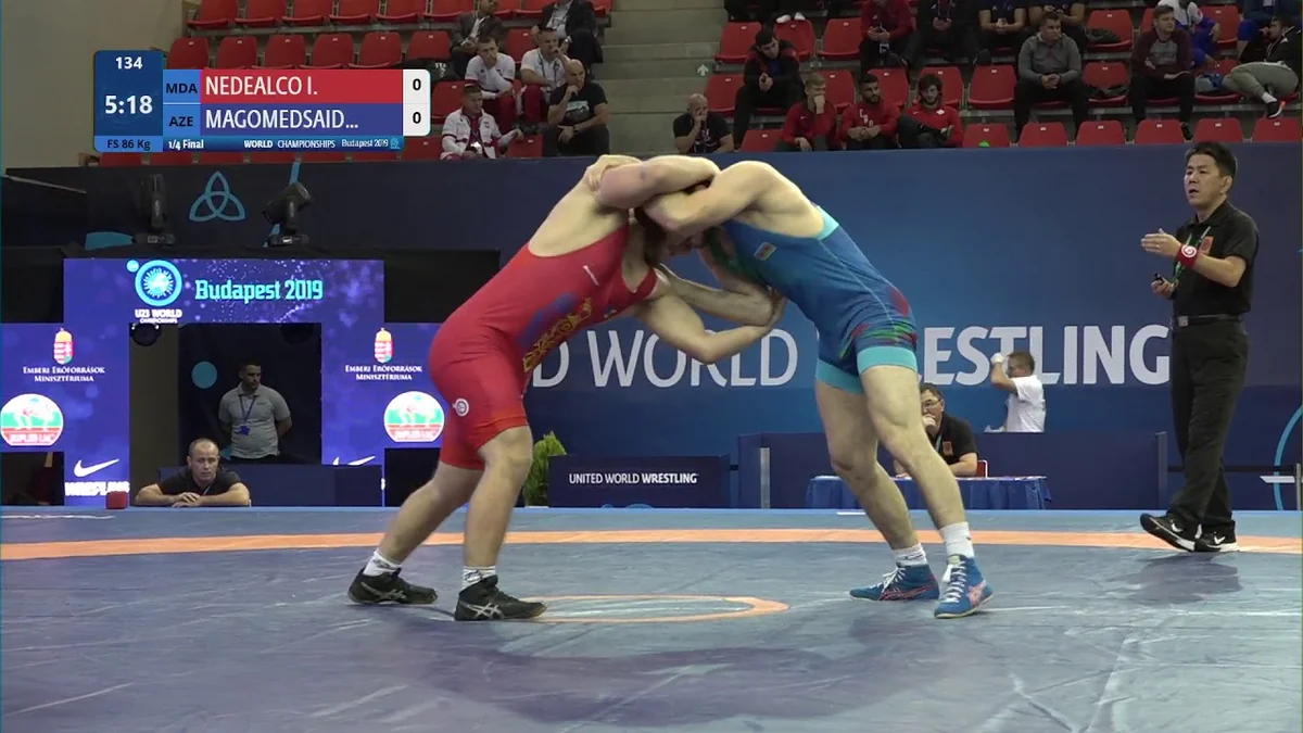 Dünya Kuboku: Sərbəst güləşçimiz yarımfinala yüksəldi