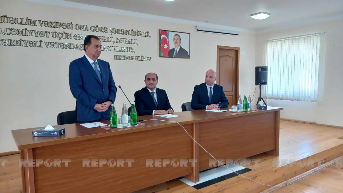 Lənkəran-Astara Regional Təhsil İdarəsinin rəhbəri kollektivə təqdim edilib