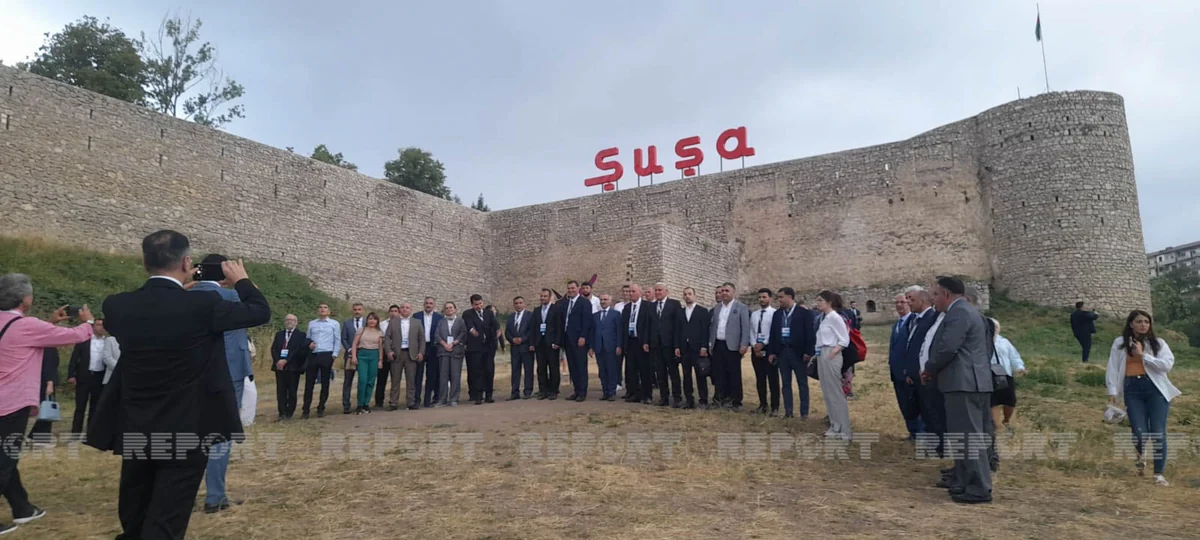 Beynəlxalq Media Forumun iştirakçıları Cıdır düzünə və Şuşa qalasına səfər ediblər