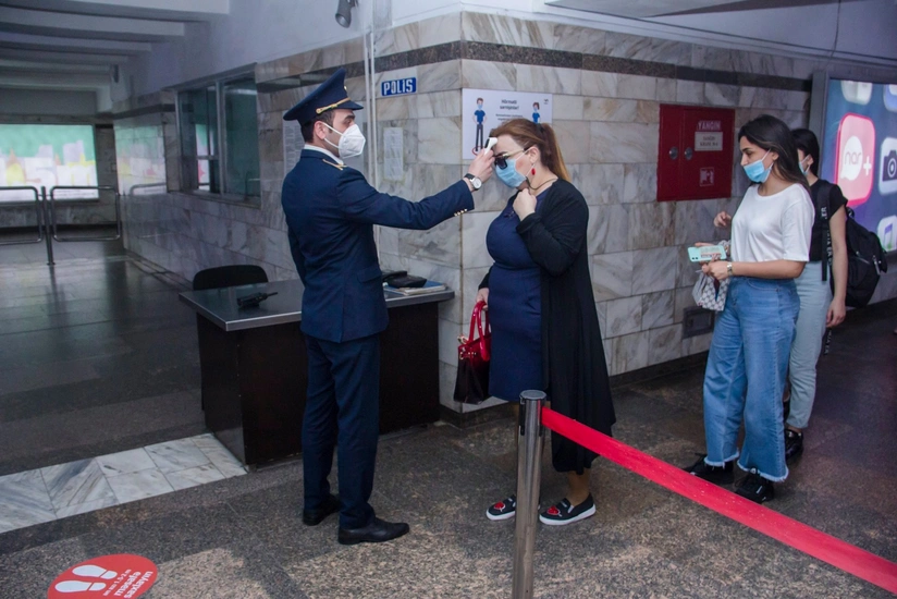 Metrodan istifadə edən sərnişinlərin hərarəti yoxlanılacaq
