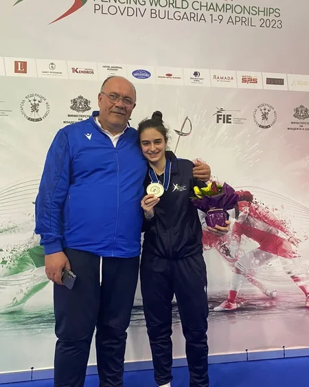 Azərbaycanın yeniyetmə qılıncoynadanı dünya çempionatında gümüş medal qazanıb 