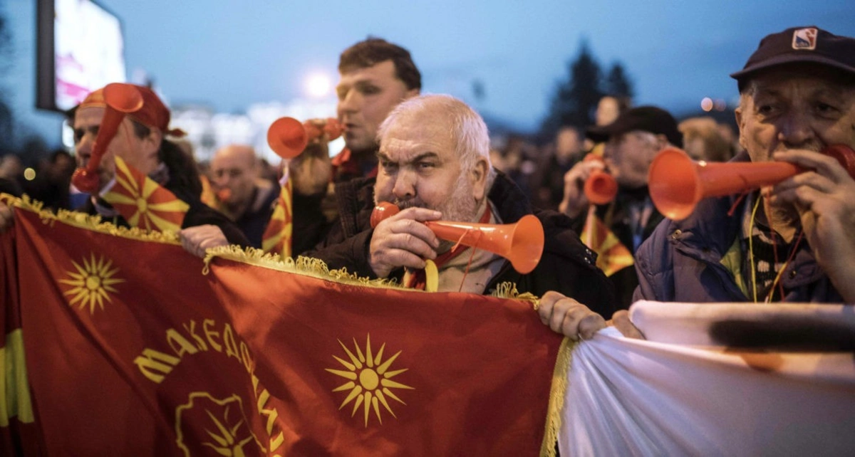 Macedonian activists launch campaign to boycott name-change