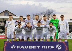 Futbolçular içkili halda qatarda dava saldılar
