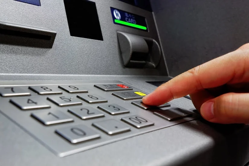 Azərbaycanda bankomat şəbəkəsi ötən il 3% genişlənib