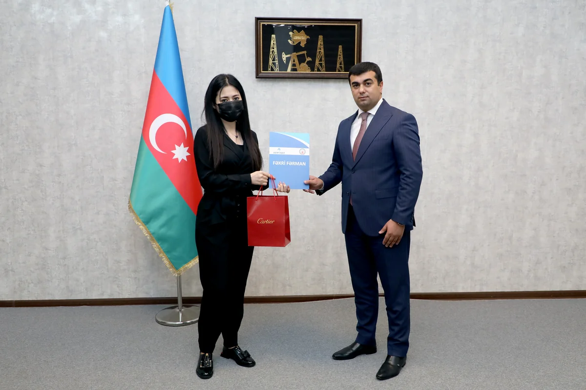 “Azəriqaz” əməkdaşları “Neftçilər günü”ndə mükafatlandırılıb