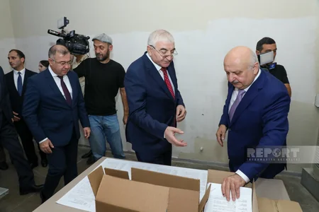 Milli Məclisə seçkilərlə əlaqədar altı milyon yarımdan çox seçki bülleteninin çapına başlanılıb
