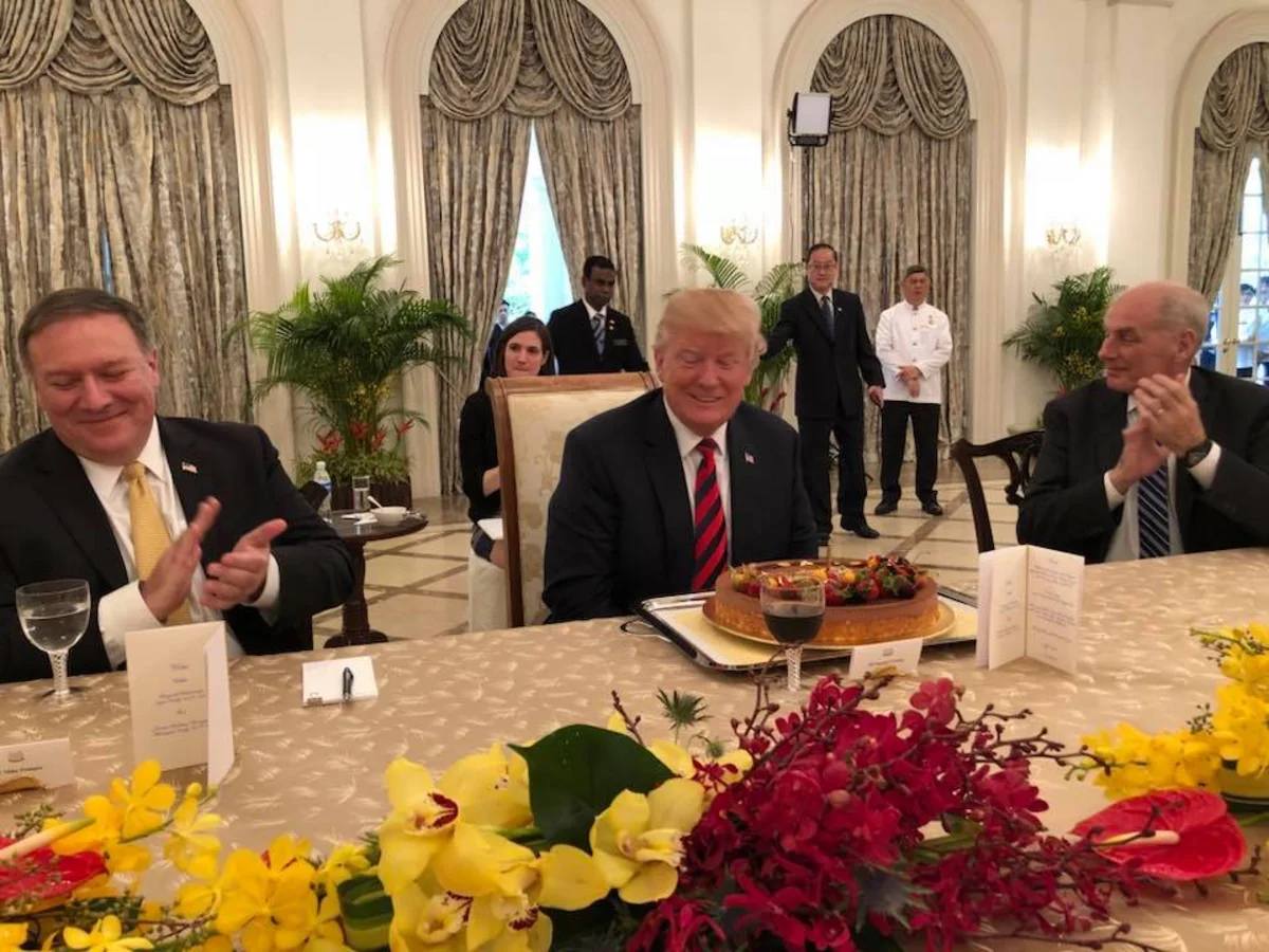 Singapore presents Trump with birthday cake - PHOTO