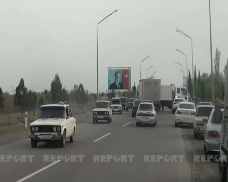 Yevlaxda motosikletlə yük maşını toqquşub, ölən var