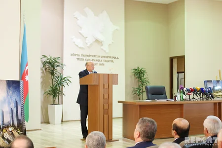 ​Kəmaləddin Heydərov sahibkarlarla görüşüb - FOTO