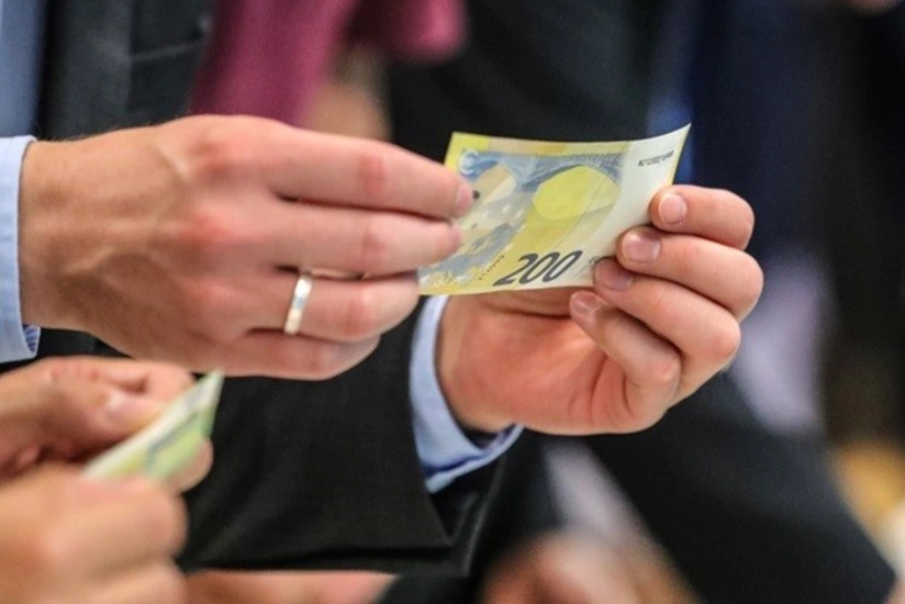 Bakıda banka 200 avroluq saxta əskinas verilib