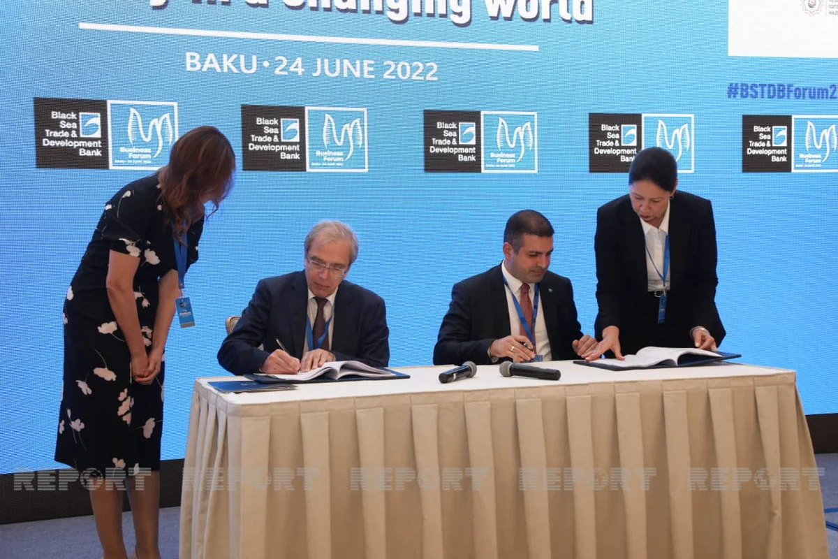 Qara Dəniz Ticarət və İnkişaf Bankı Azərbaycanın iki bankına kredit ayırıb