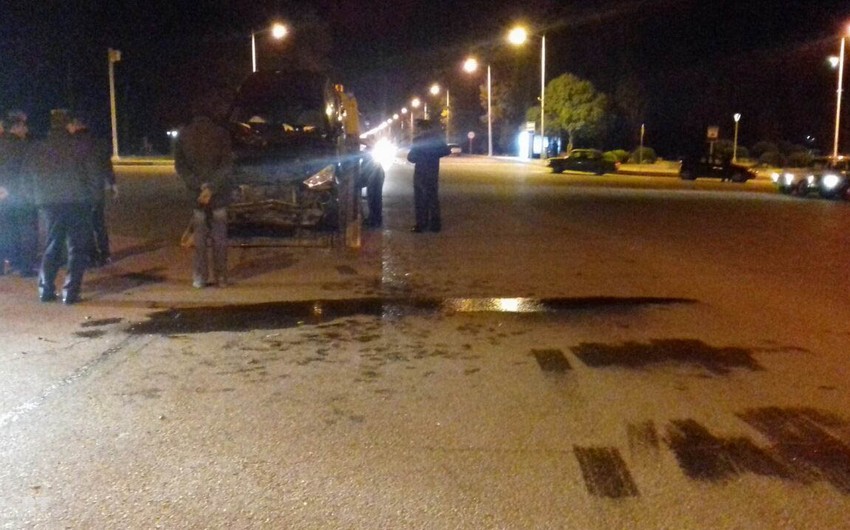 Mingəçevirdə iki minik avtomobili toqquşub - FOTO