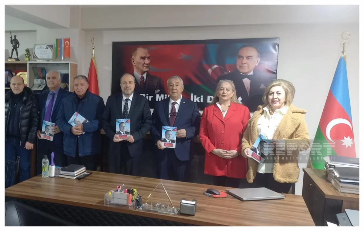 İğdırda Heydər Əliyev haqqında kitabın təqdimatı keçirilib