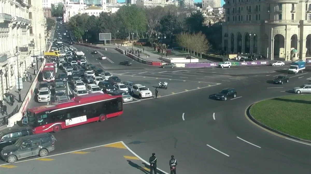6 və 65 nömrəli avtobusların hərəkət qrafiki bərpa olunub