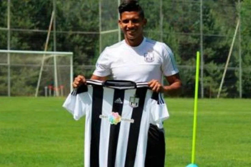 Neftçinin sabiq futbolçusu Afrikada oynayacaq