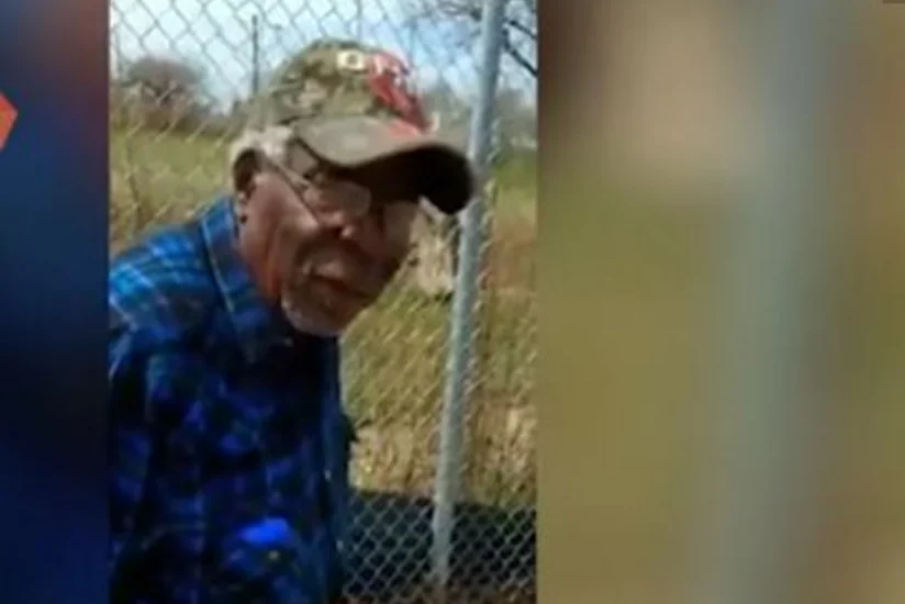 Facebook sosial şəbəkə vasitəsilə canlı yayımlanan qətlə münasibət bildirib