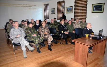 Azərbaycandakı xarici hərbi attaşelər hərbi hissəni ziyarət ediblər