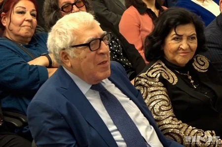 AYB sədri “Yaşayan Dədə Qorqud” mükafatı ilə təltif edilib