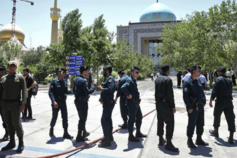 В Иране прошли пикеты против повышения цен на бензин, 1 человек погиб - ОБНОВЛЕНО