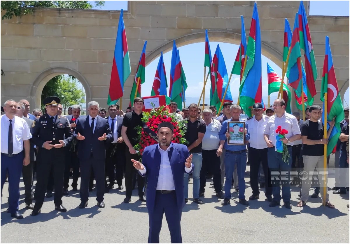 Gəncədə Birinci Qarabağ müharibəsinin şəhidi Ədalət Abbasov dəfn edilib – YENİLƏNİB     