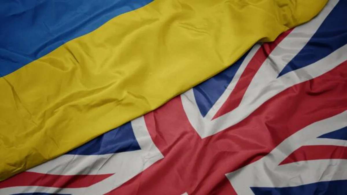 KİV: “London və Kiyev Ukraynada Britaniya silahlarının istehsalı planlarını müzakirə edirlər”