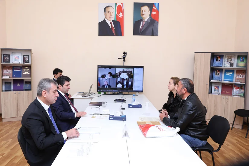 İqtisadiyyat nazirinin müavini Qobustanda vətəndaşları qəbul edib
