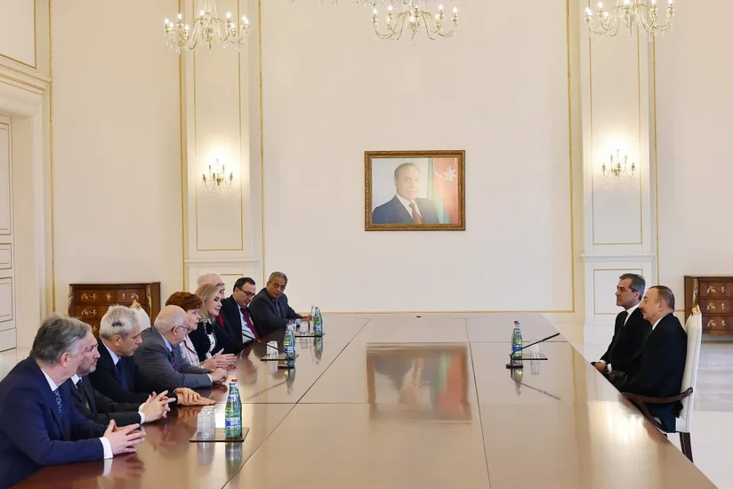 Президент Ильхам Алиев принял членов Правления Международного центра Низами Гянджеви