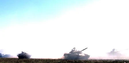 Tank units conduct combat-training tasks - VIDEO