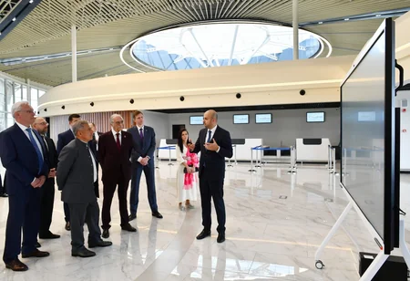 Tatarıstan rəhbərinə Şərqi Zəngəzur iqtisadi rayonunda görülən işlər barədə məlumat verilib