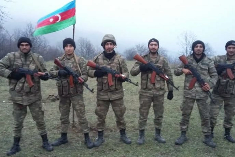 Füzulidən Şuşaya qədər davam edən döyüş yolu: Gecə maşınların işıqlarını söndürüb irəliləyirdik