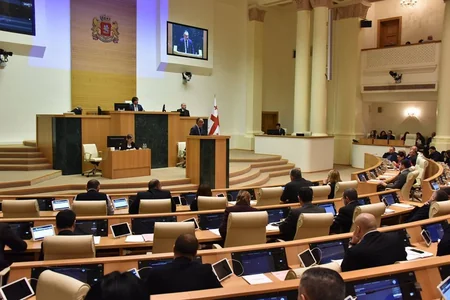 В парламенте Грузии подняли проблемы азербайджанцев