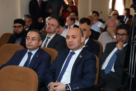 Ümumdünya Qaçqınlar Gününə həsr olunmuş beynəlxalq tədbir keçirilib