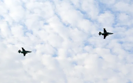 Air Force aircraft conducts scheduled live firing flights - VIDEO