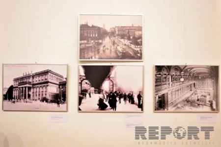 ​В Баку открылась фотовыставка Берлин и Париж до 1914 года