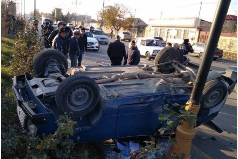 Qubada minik avtomobilləri toqquşub, xəsarət alanlar var - FOTO - YENİLƏNİB