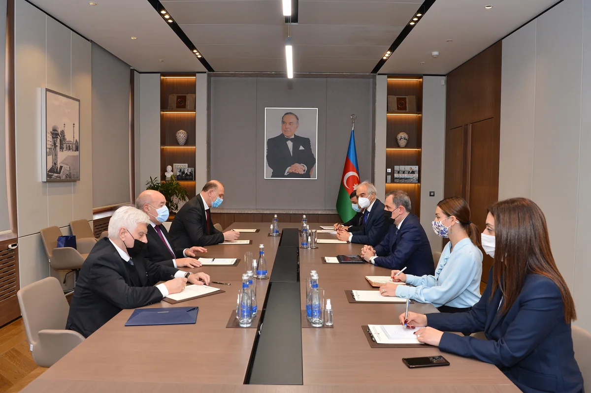 Bayramov, Shvydkoi discuss Russia-Azerbaijan cooperation 