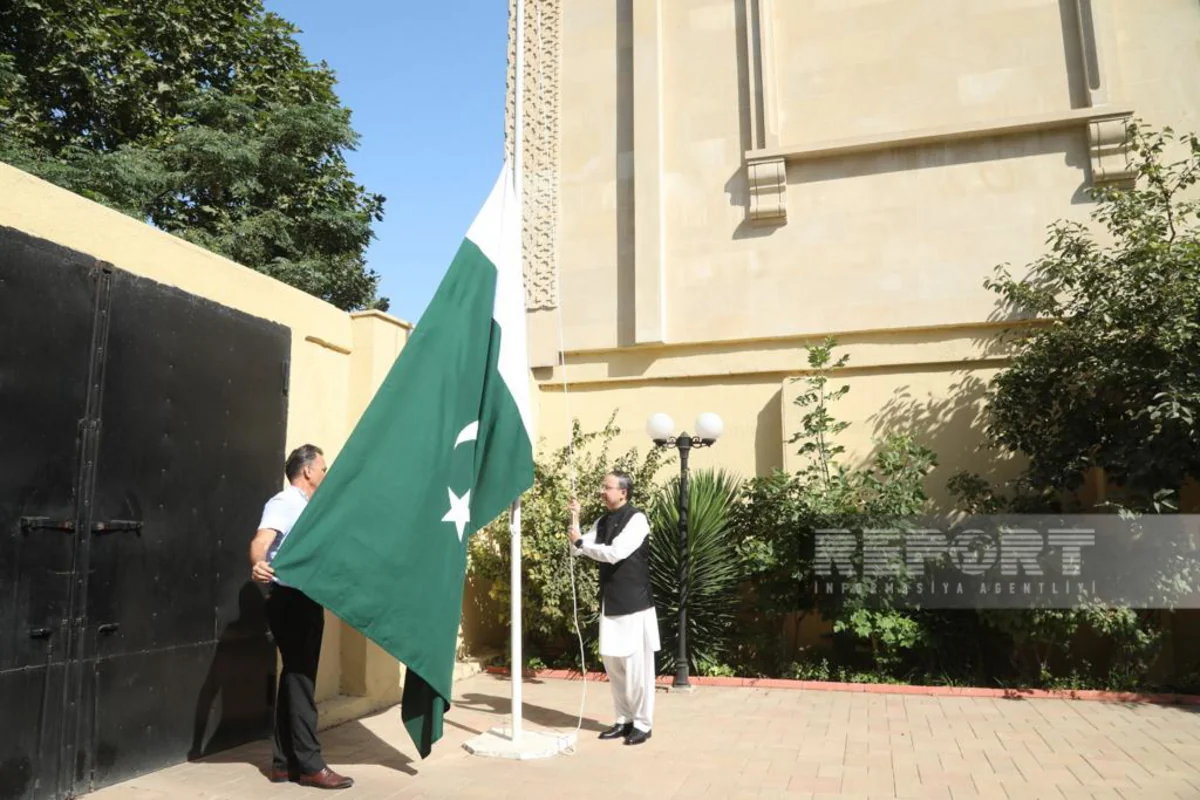 Flag raised at Pakistani Embassy in Azerbaijan on occasion of Independence Day