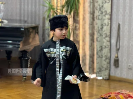 Tbilisidə “BEEZ” Uşaq Teatrı “Tıq-Tıq xanım” tamaşasının premyerasını keçirib