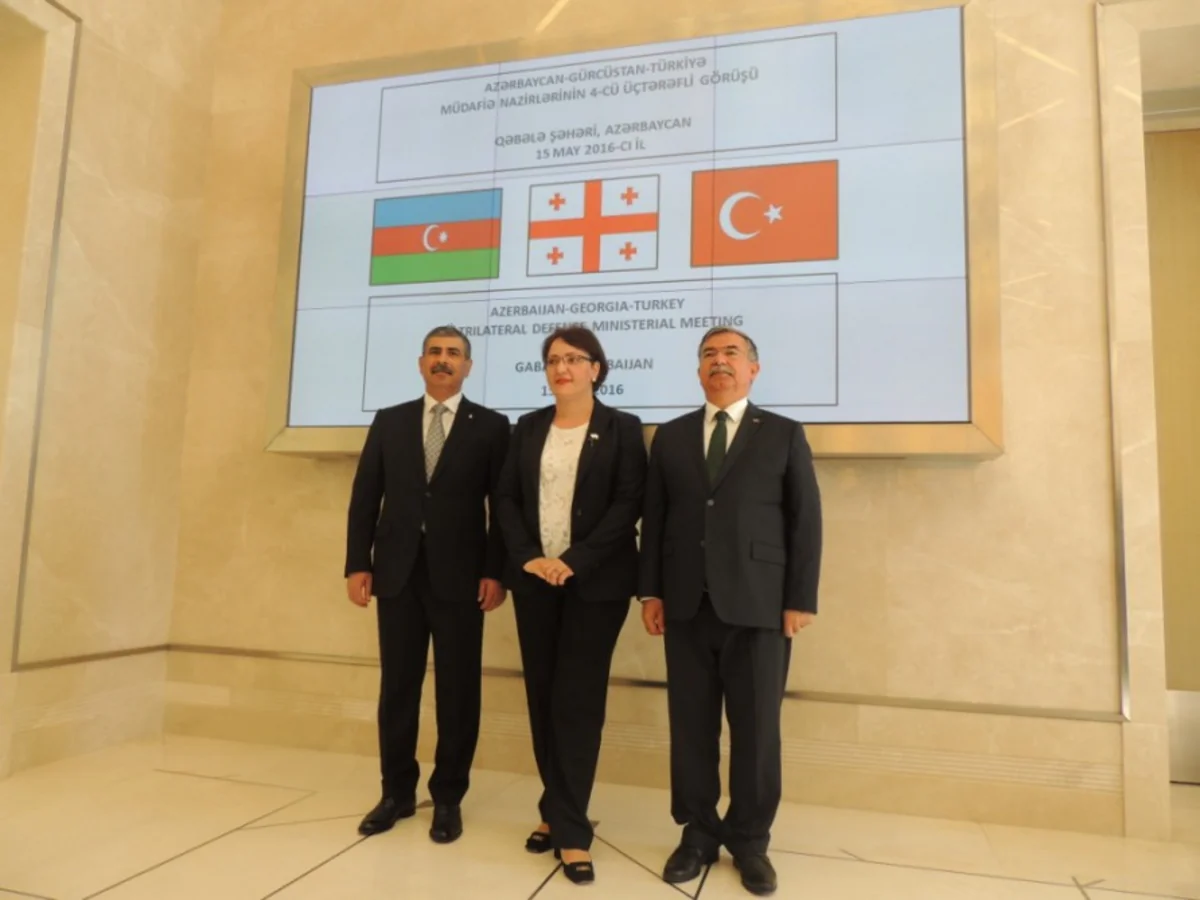 Qəbələdə Azərbaycan, Gürcüstan və Türkiyə müdafiə nazirlərinin görüşü başlayıb - FOTO