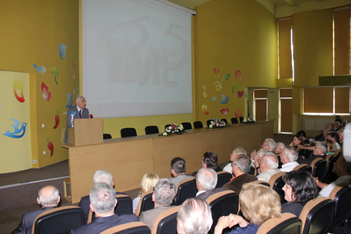 ​SOCAR Ployeşti Neft-Qaz Universitetində yubiley tədbirində iştirak edib