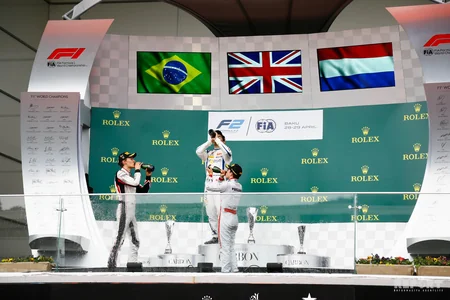 Определился победитель соревнований Формулы 2 - ФОТОРЕПОРТАЖ