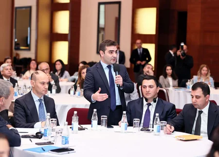 Azərbaycanda neft-qaz şirkətlərinin gömrük orqanları ilə əlaqələrinin genişləndirilməsi müzakirə olunub
