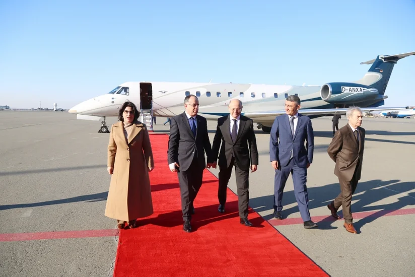 Albaniya Prezidenti Bayram Beqay Azərbaycana işgüzar səfərə gəlib