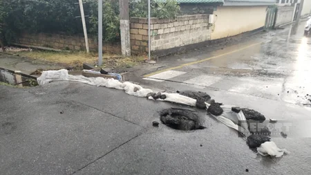 Oğuza leysan yağıb, dolu düşüb, həyətləri su basıb