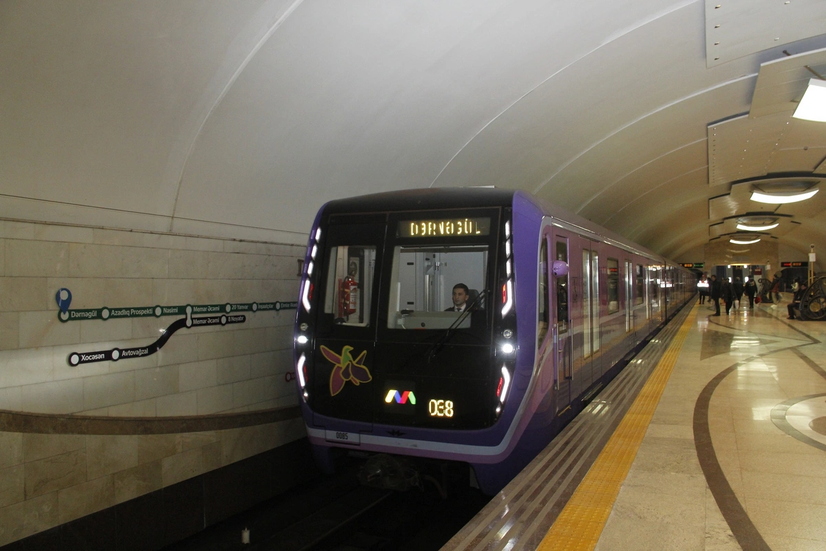 Bakı metrosu I yarımildə 111 milyondan çox sərnişin daşıyıb
