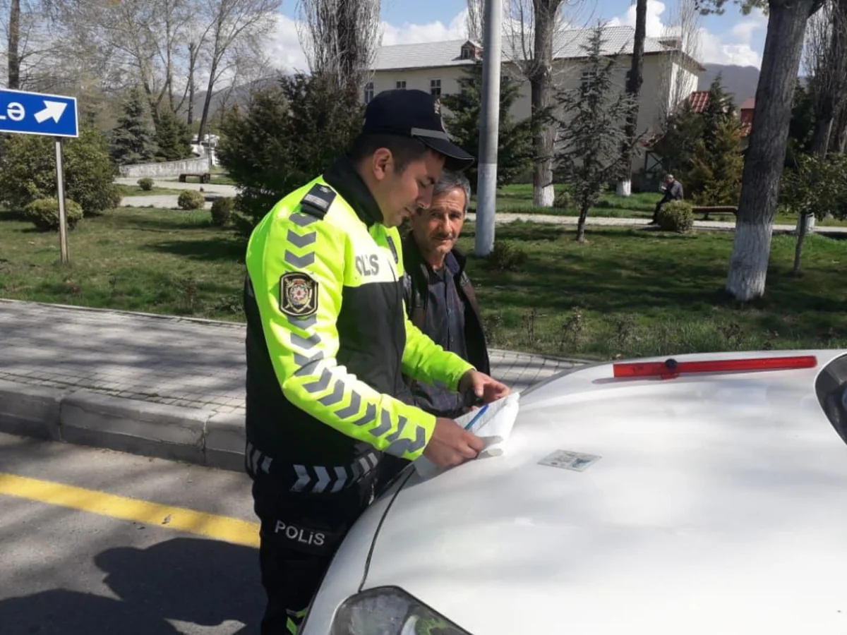 İsmayıllıda qaydaları pozan 20 sürücü cərimələnib