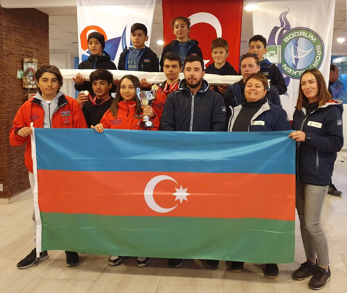 Azərbaycan yelkənçiləri ilk dəfə beynəlxalq turnirdə qızıl və gümüş medallar qazanıblar