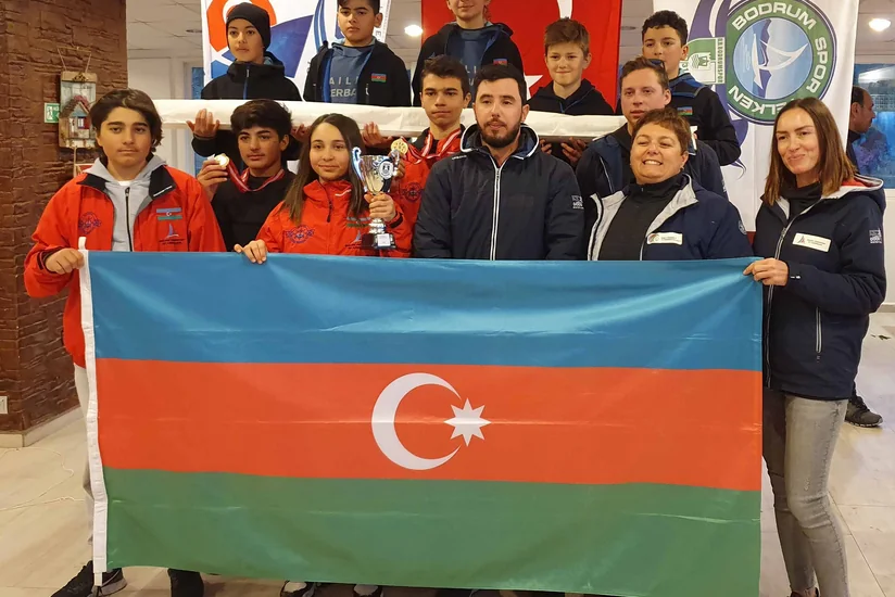 Azərbaycan yelkənçiləri ilk dəfə beynəlxalq turnirdə qızıl və gümüş medallar qazanıblar