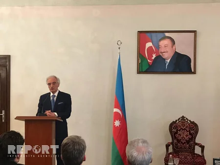 Azərbaycanın Rusiyadakı səfirliyində ulu öndər Heydər Əliyevin xatirəsi anılıb - FOTO