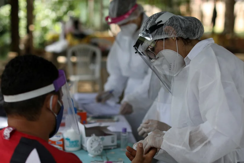 В Бразилии подтвердили первые случаи заражения индийским штаммом коронавируса